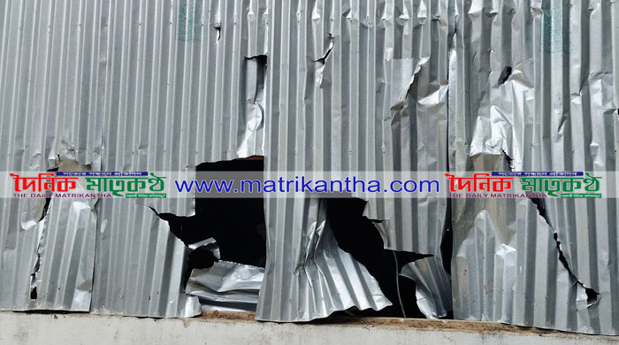 পাংশার মাছপাড়ায় মামলা তুলে না নেওয়ায় বাড়িতে প্রতিপক্ষের হামলা-ভাংচুর ও লুটপাট॥থানায় অভিযোগ